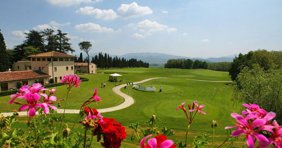 Campi golf Mugello e sport a Tenuta Il Cerro di Barberino Club Poggio dei Medici Parco di Firenze Ugolini pavoniere