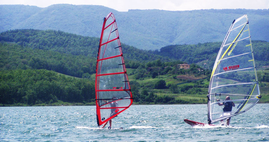 Wind surf nel Mugello 2 Wind surf nel Mugello 2
